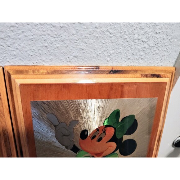 Vintage Walt Disney Mickey and Minnie Mouse plaques Gold On Wood Fast Shipping - Picture 15 of 16